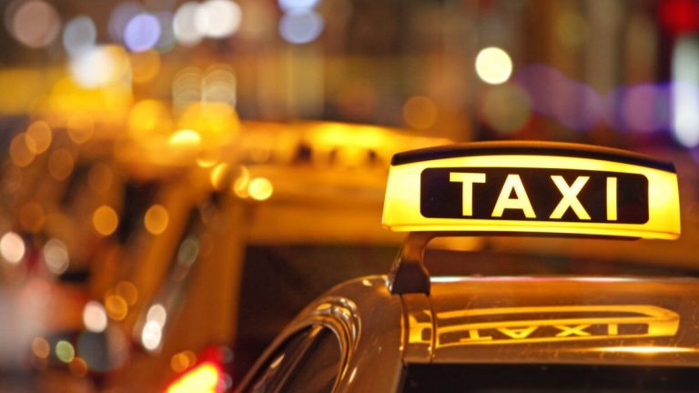 Why Should You Hire Professional Dundee Taxi?