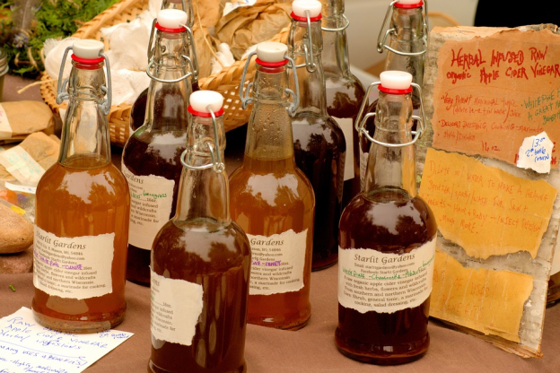 Apple Cider Vinegar for Detoxification and Cleansing of Body